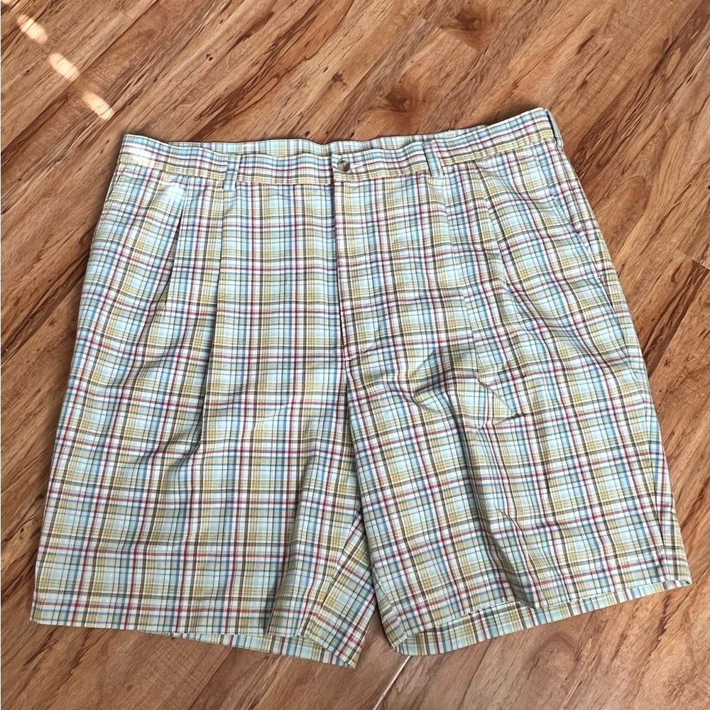 Roundtree & Yorke Plaid Shorts